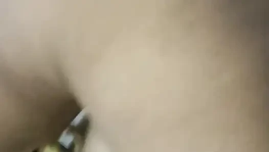 Я трахаю эту сучку.