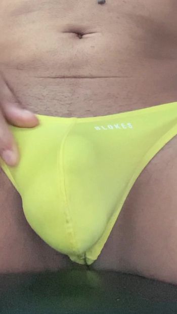 Yellow bulge