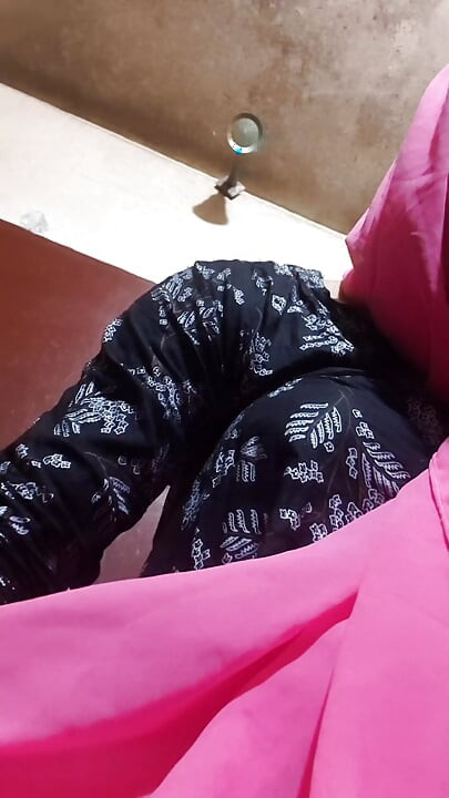 Masterbasi waria desi