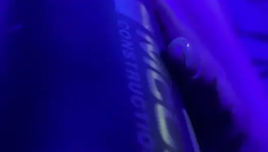 Zoey Mangan çok azdırıyor, bu yüzden büyük yarakla sert sikiliyor