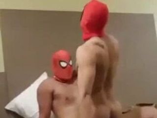 Spiderman pervertidos paquete completo en el primer comentario