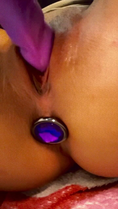 Fuck me in my youn Pussy