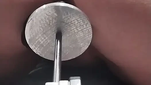 Aku lagi asik muasin memekku pakai mesin seks - pov
