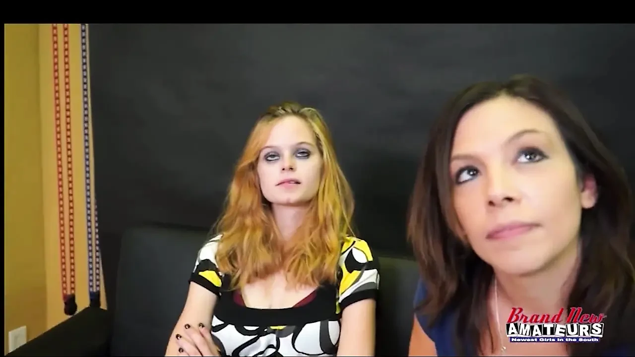 Blonde Piper and Brunette Jamie Litton Tiny Coeds Lesbian Licking Fun!