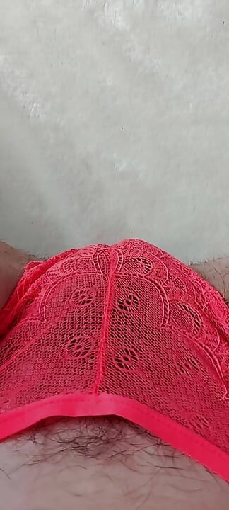 Wanita sange ini pengen kamu ngendus dan jilat memeknya yang ginnagg sampai menganga lebar