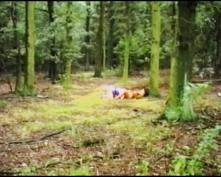 Δύο λεσβίες από τη Γερμανία γλείφουν η μία το μουνί της άλλης