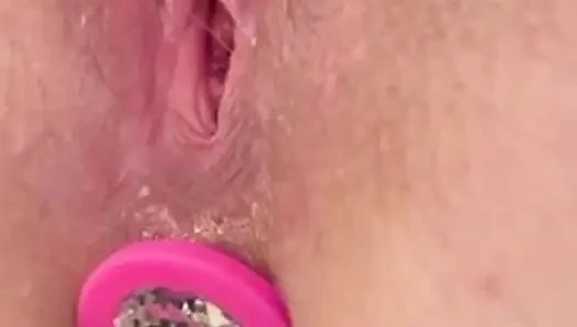 Befriedige mich, während mein ehemann nicht zu hause ist