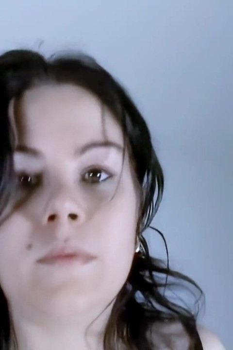 ניקיטה: 16 תמונות של נערת ניקיטה מתפשטת