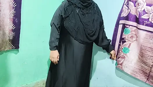 Come on boys let's fuck this muslim bhabhi fucking bich