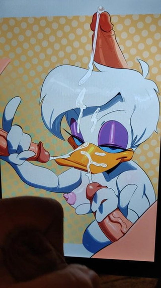 Daisy Duck pelzige Hommage