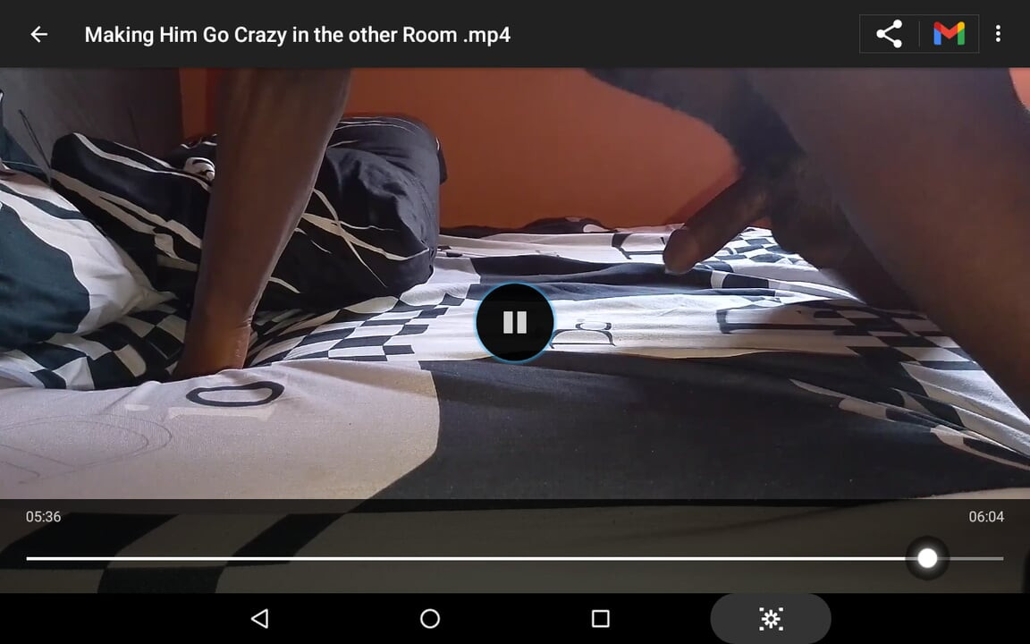 다른 방에서 미쳐가게 만들기