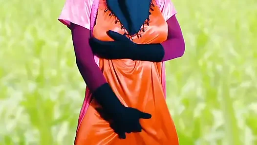 Kontol dimasukin kontol ke dalam memek sempit shali