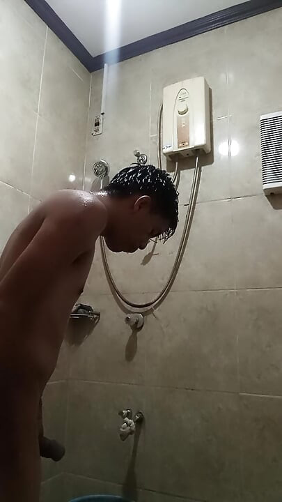 Twink Jameson's Hot Outdoor Wank & Soapy Shower Play