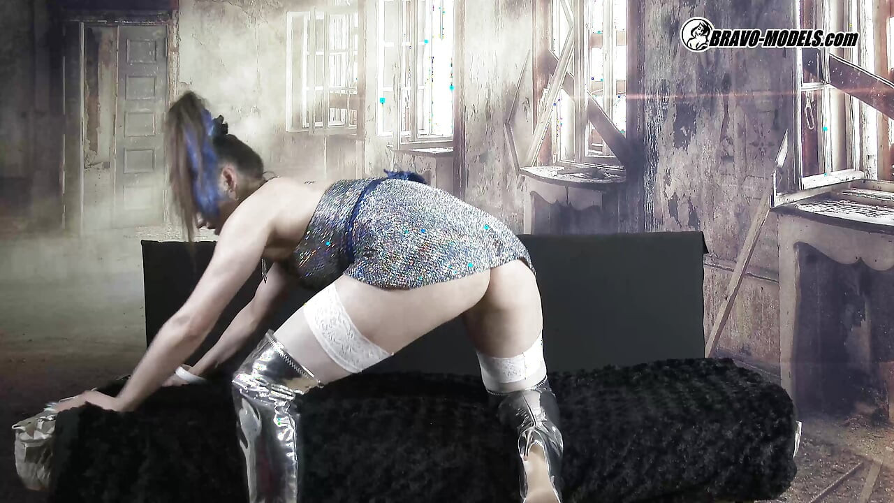 Barbara Bieber se masturba