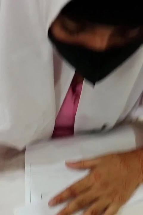 Bangladaise, romance dans une chambre d’hôtel