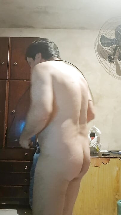 自宅で全裸で縄跳びをしてみた