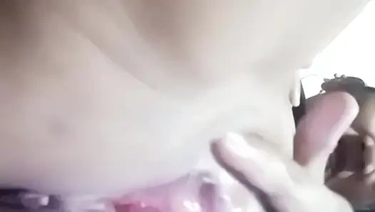 Nach dem mittagessen meine muschi spielen