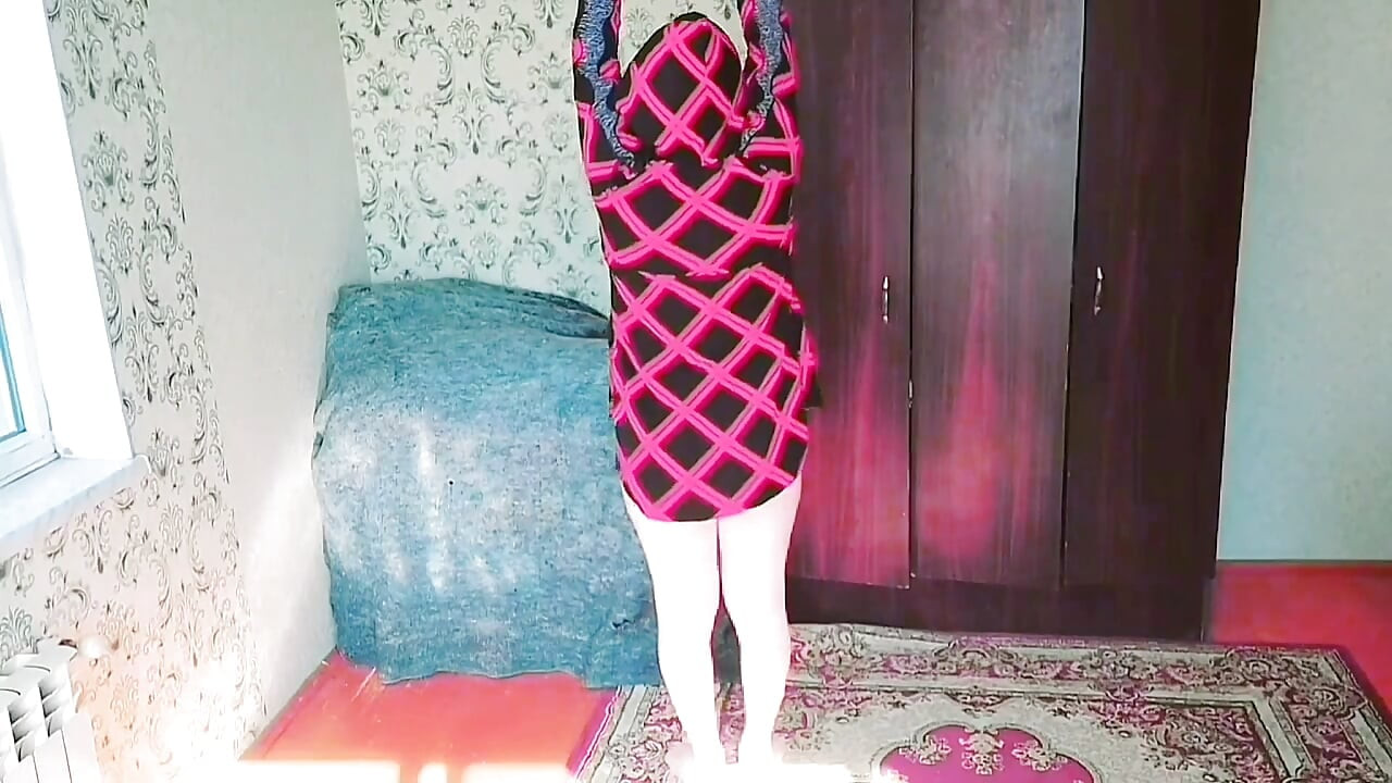 Cute shemale blowing a kiss to the camera
