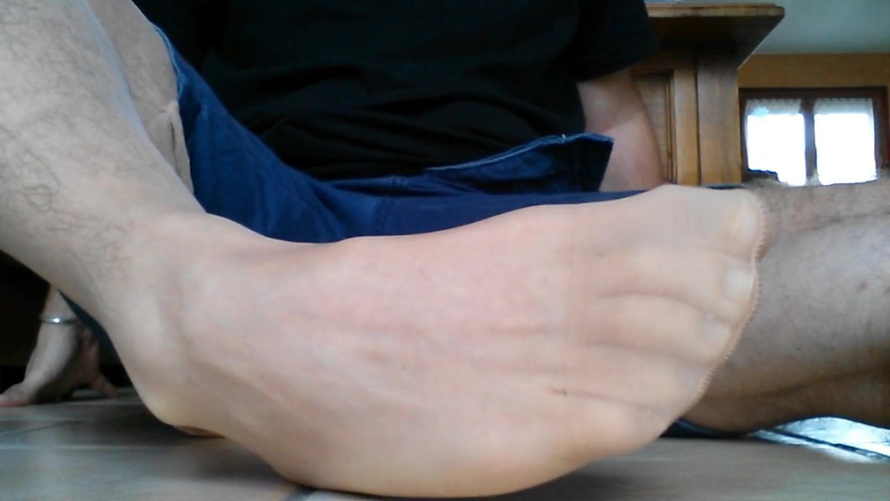 Alain060309，只有脚穿尼龙