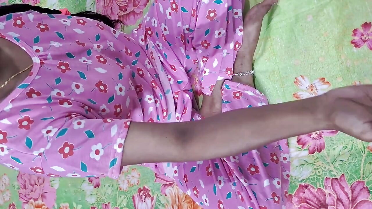 핫한 의붓여동생과 의붓여동생 아름다운 섹스 비디오, D Vallage Girl 쪼이는 보지 Xvideo