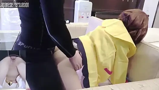 Model Piala E Kembali. Sesi seks gadis pecinta seks dengan memek berujung dicrot di dalam