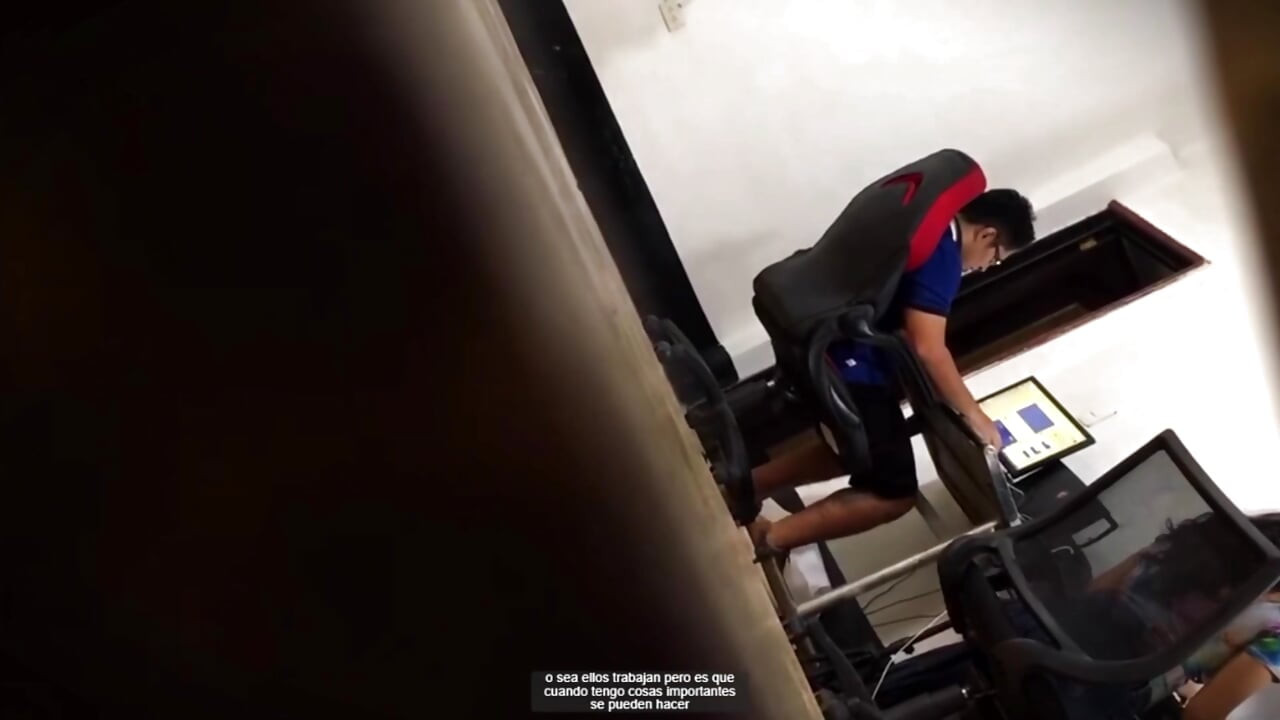 I spy on my friend with a stranger