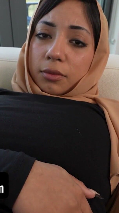 Hijab Hookup - Muslim Babe Doing Fasting Eats Big Juicy Cock To Sustain Her Physical Hunger | Clip 1