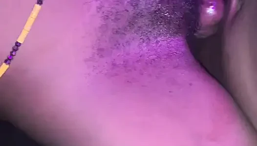 Sexy heißes afrikanisches geiles teen lutscht, saftige muschi auf hartem schwanz schleifen und pOV ficken