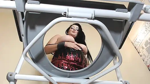 Ты станешь моим туалетным рабом