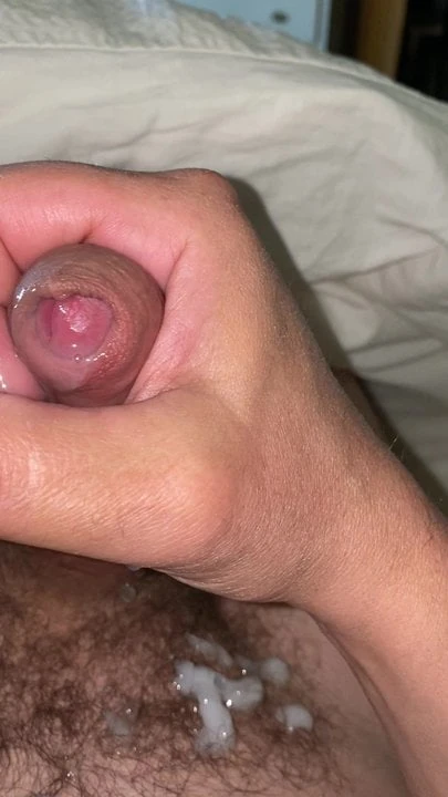 Quick morning hand job with cum shot