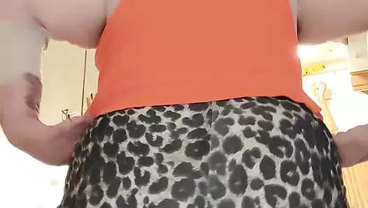 Finnish porn video – Gangstazz strips In the kitchen