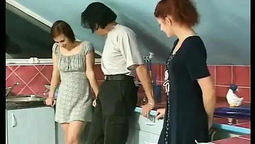 Злые сопливые носы....