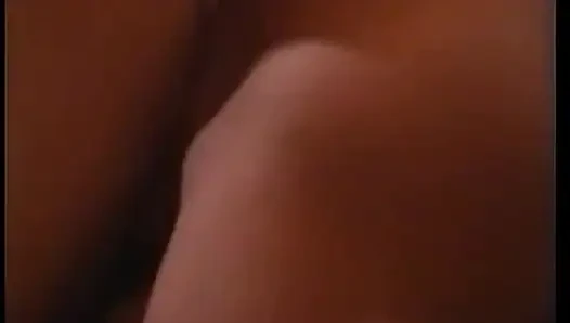 Memek mulus cewek nakal ini dientot habis-habisan sama kontol besar