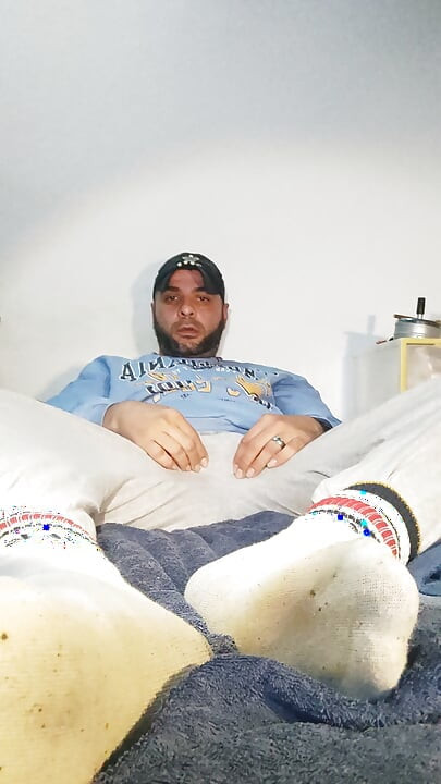 Brudne skarpetki, sikanie i Dirtyjunkbro. Młotek!!!