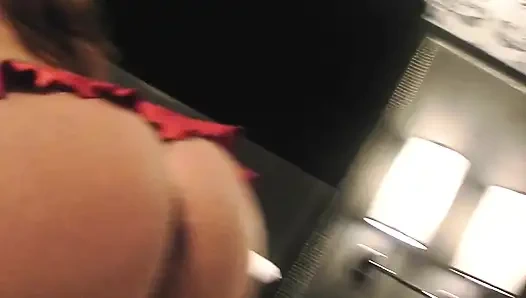 Vollbusige MILF bekommt ihre muschi von einem BBC geritten