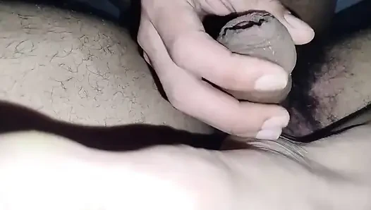 Kesilmemiş Penis - Sünnet Derisi - Büyük Toplar - Kasık Kılları