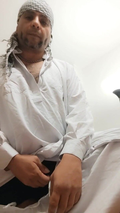DJ bro and the pissed off white Afghan clothes | Clip 1