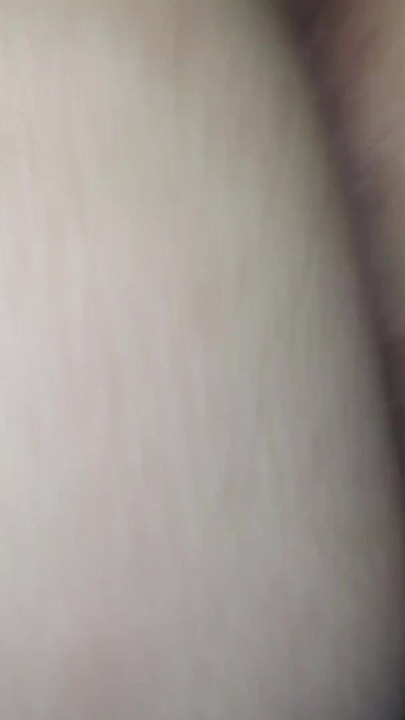 doggystyle von meinem stier gefickt und vollgespritzt und meinen cuckold dazu gebracht, mich auch zu ficken und sein sperma mit dem creampie meines liebhabers zu mischen | Clip 2