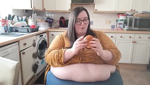 Ssbbw vs godzilla burger eating