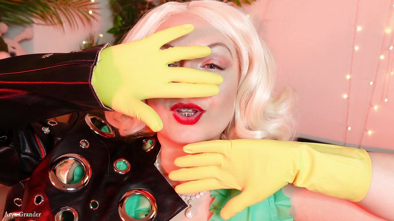 ASMR household gloves