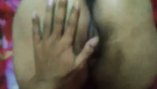 Pantat nya mengigit ku jadi  sperma ku keluar 3 kaki