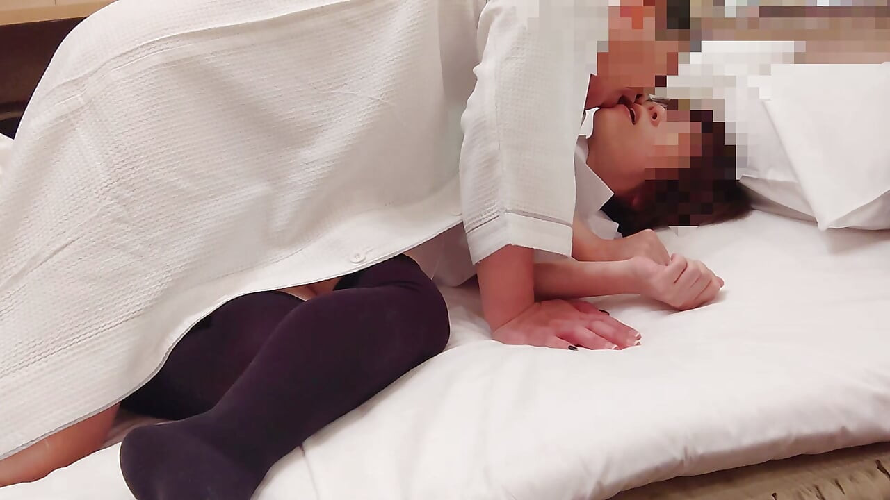 The Nurse Makes Me Feel Good, Makes Me Cum with Cunnilingus, Inserts It, and Cums in the End. Cosplay. Amateur. Blowjob.