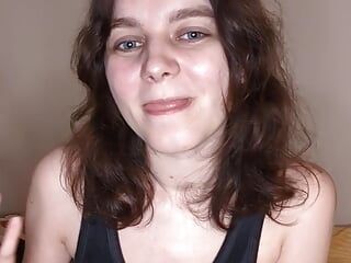 Eveyourapple - schattige tengere brunette praat over haar knikken en fetisjen
