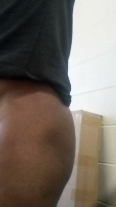 Pretty Femboy Twink Loves Spreading His Juicy Cakes Cheeks For Daddy | Clip 1
