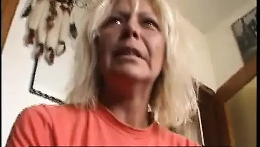 Забрали домой и дернули в лицо