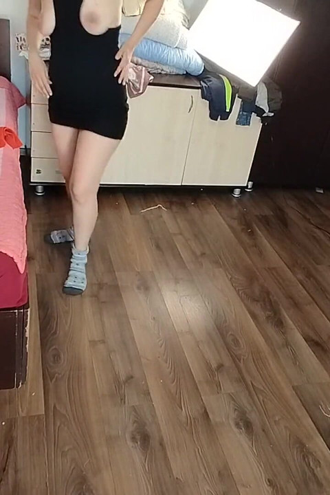 Amateur Wife Dancing Around the House Naked, Big Nipples, Big Ass