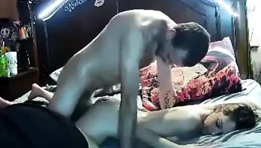 Cewek ini suka banget dientot dari belakang