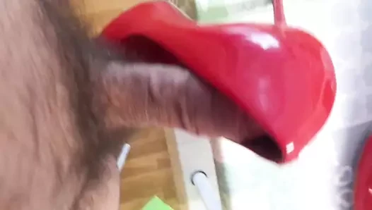 Follando zapatos rojos
