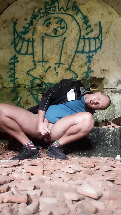 I Cum in an Abandoned Temple
