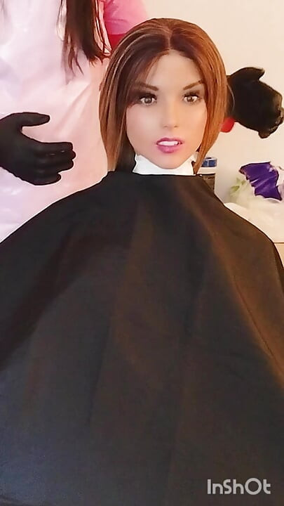 Emma's black haircutting cape show